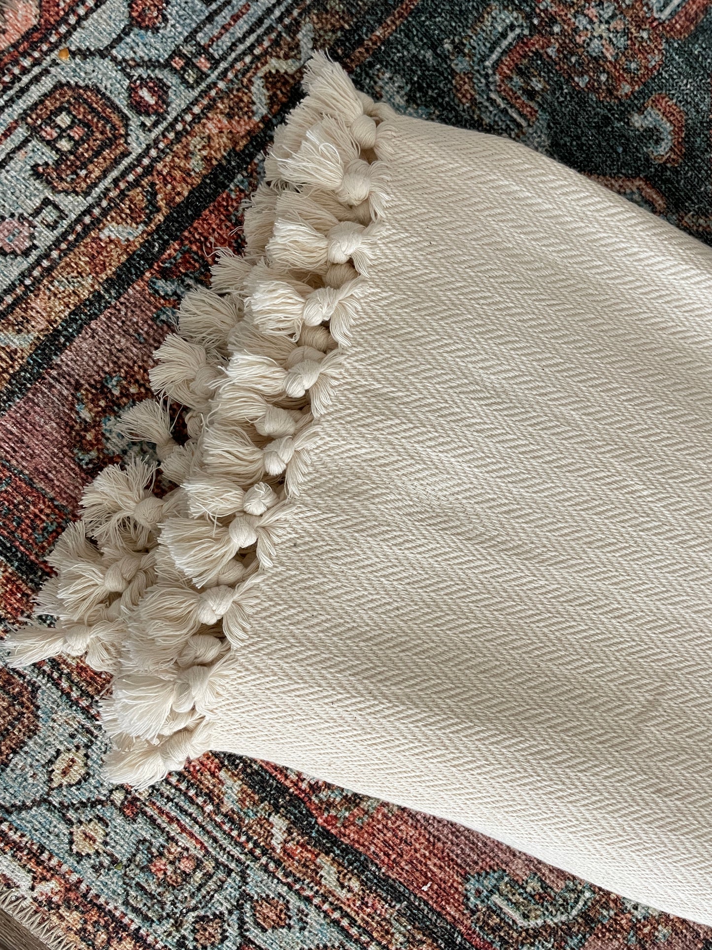 Cozy, Soft,Unbleached, Undyed 100% Cotton Throw Blanket with 4 side Tassesls