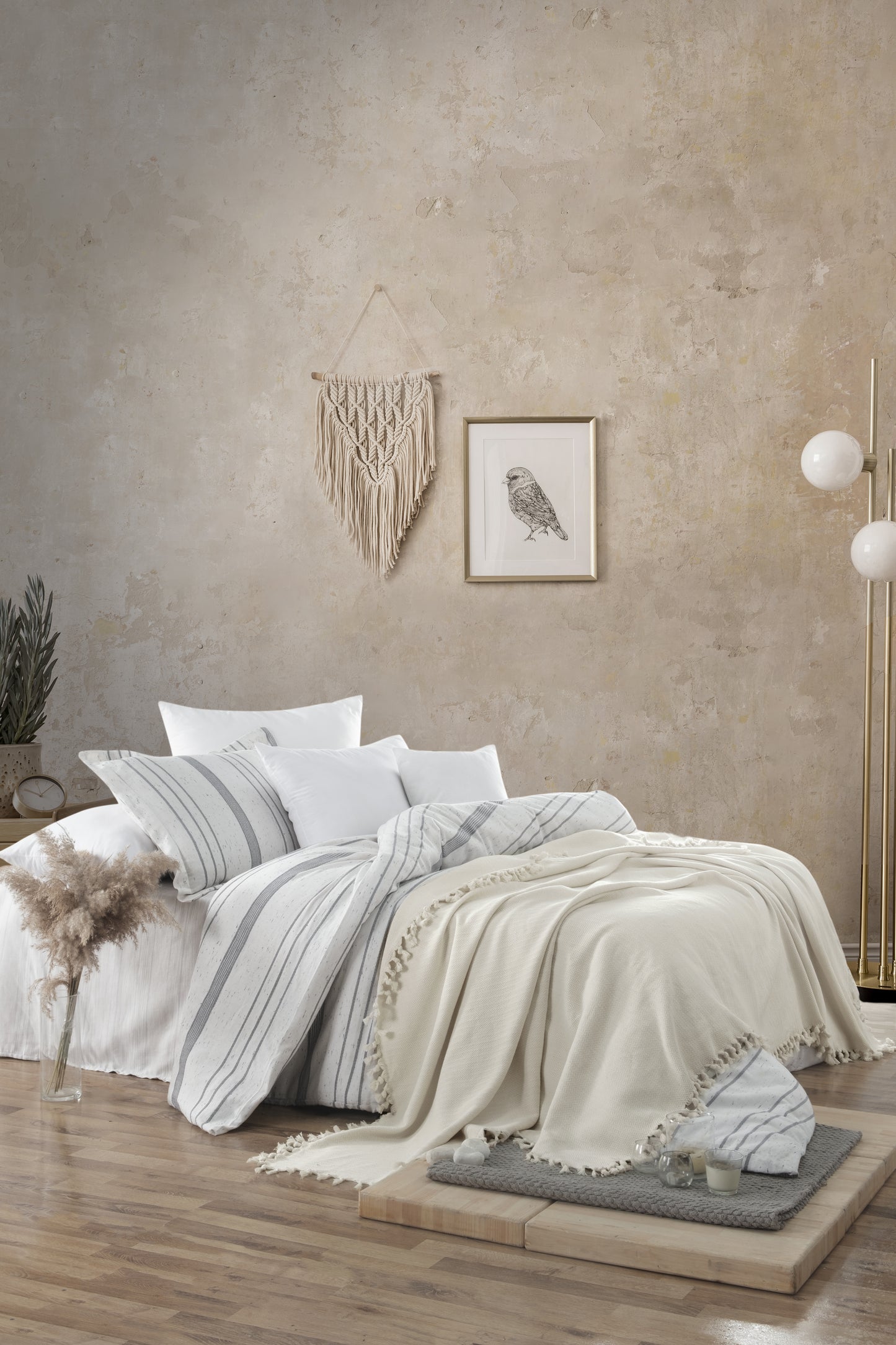 Cozy, Soft,Unbleached, Undyed 100% Cotton Throw Blanket with 4 side Tassesls